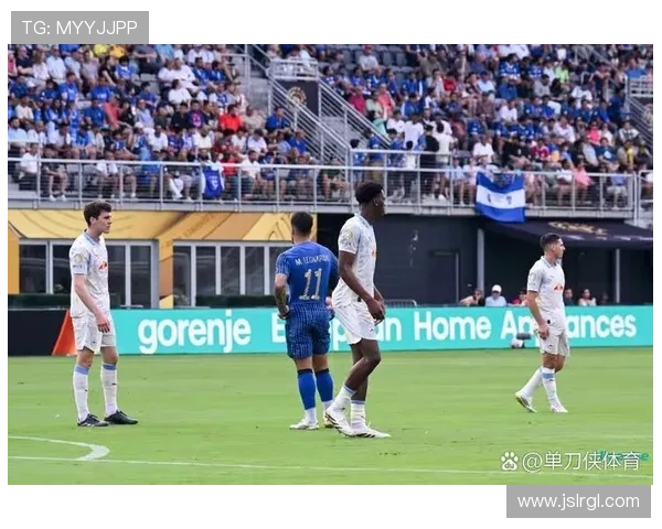 世界杯预选赛激战正酣 亚洲球队争夺晋级名额焦点纷呈 世界杯预选赛激战正酣 亚洲球队争夺晋级名额焦点纷呈