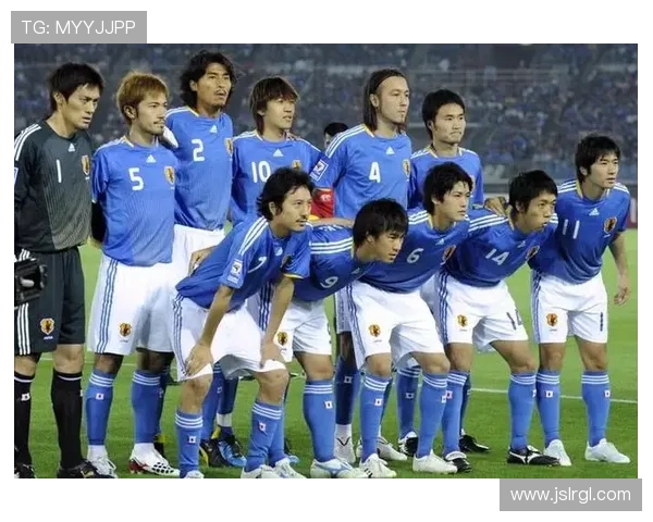 中国足球队迎战日本,备战亚洲杯目标力争晋级四强