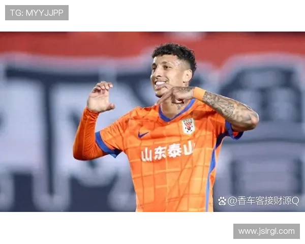 国家队年轻前锋闪耀赛场带领球队关键胜利表现出色强引发球迷热议