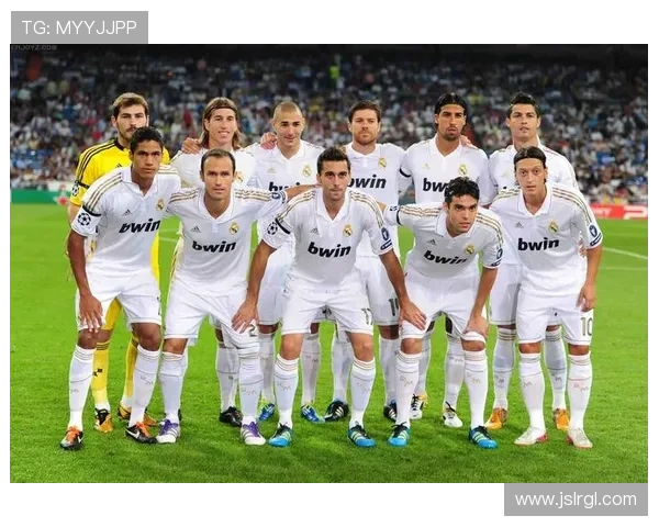 国际足坛风云再起 大牌球员转会动荡引发全球热议 国际足坛风云再起 大牌球员转会动荡引发全球热议