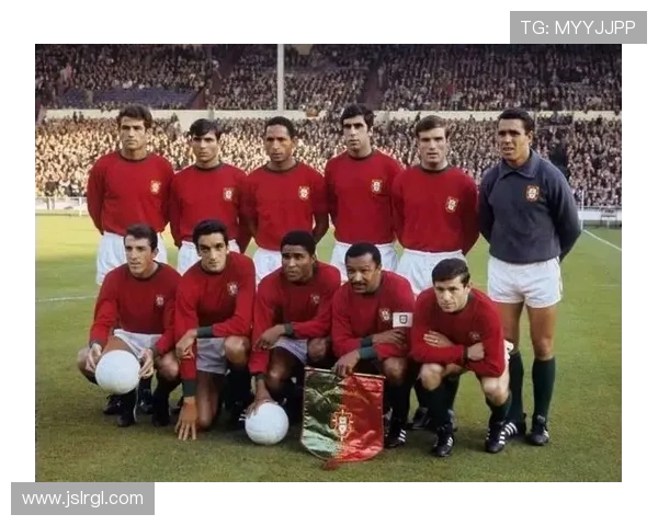 巴西足球传奇尤西比奥因新冠肺炎去世，足球界深感惋惜