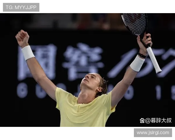 网球赛季精彩回顾:顶级球员激战正酣,世界排名变化引关注 网球赛季精彩回顾:顶级球员激战正酣,世界排名变化引关注