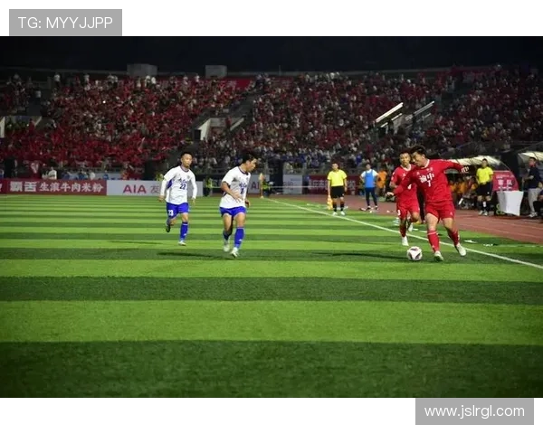 国家队惊险逆转夺冠续写传奇点燃全国球迷激情盛宴欢呼时刻现场沸腾 国家队惊险逆转夺冠续写传奇点燃全国球迷激情盛宴欢呼时刻现场沸腾