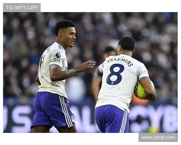 阿斯顿维拉百年荣耀与当代崛起之路探寻俱乐部精神传承